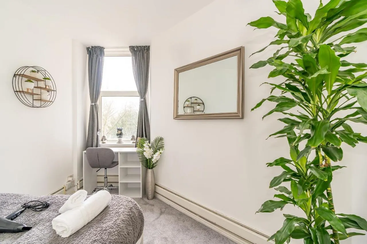 Charming 1 Bedroom Apartment - Edinburgh